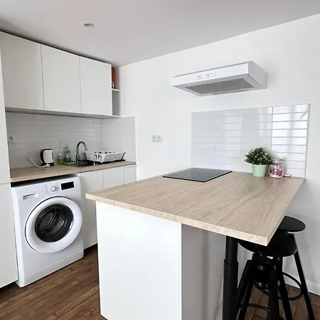 Quiet Loft With Rooftop View דירה פריז